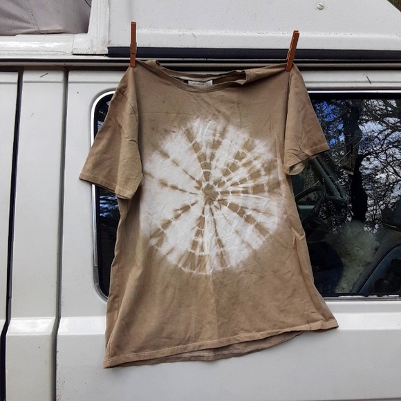 Botanical Tie Dye tee - Picture 1 of 4